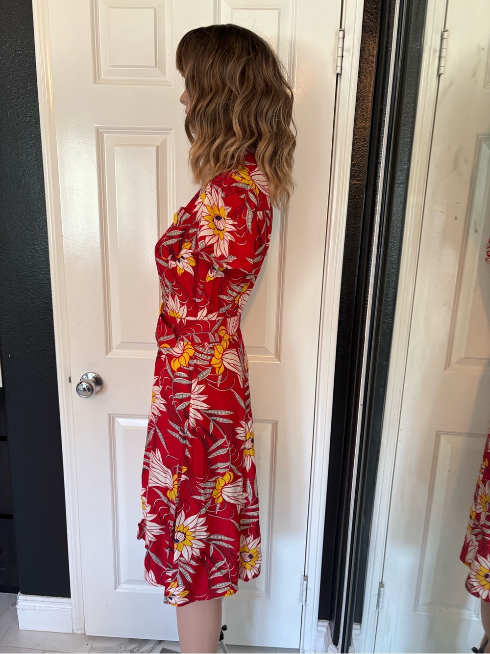 Trashy Diva Waterlilies Red Yellow Floral Belted Dress pinup rockabilly - Picture 5 of 7